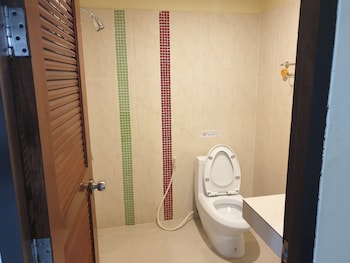 friends house resort