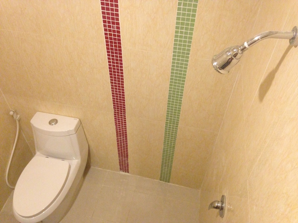 friends house resort