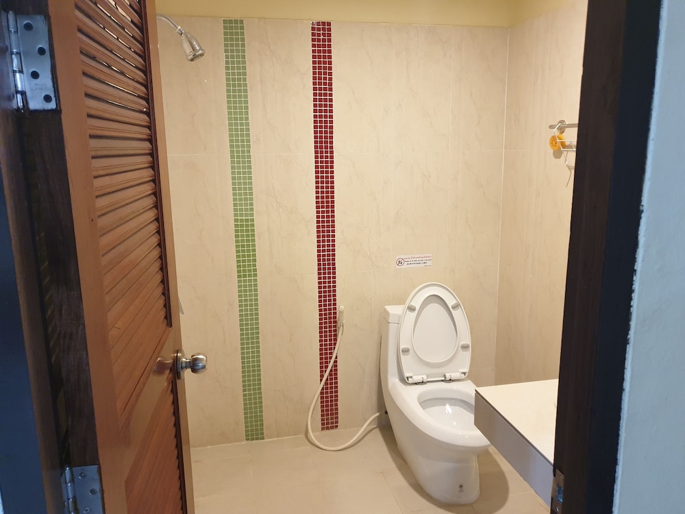 friends house resort