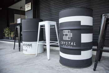 crystal hotel huahin