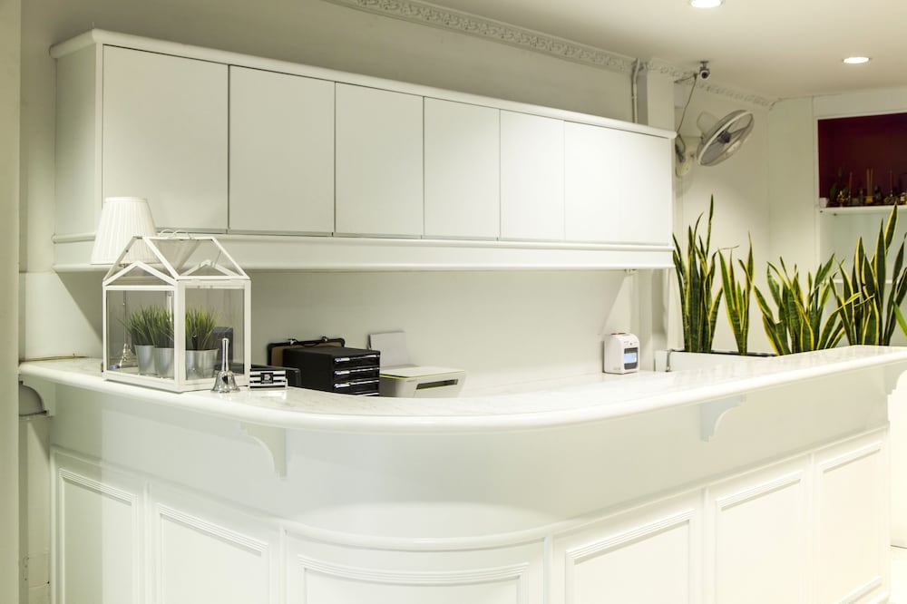 crystal hotel huahin