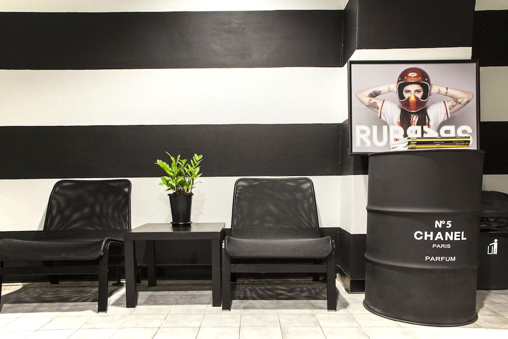 crystal hotel huahin