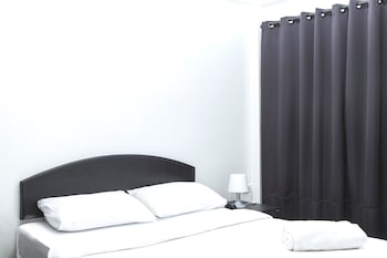 crystal hotel huahin