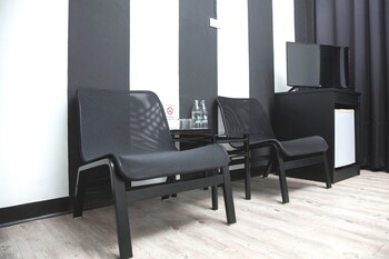 crystal hotel huahin