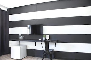 crystal hotel huahin