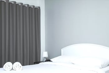 crystal hotel huahin