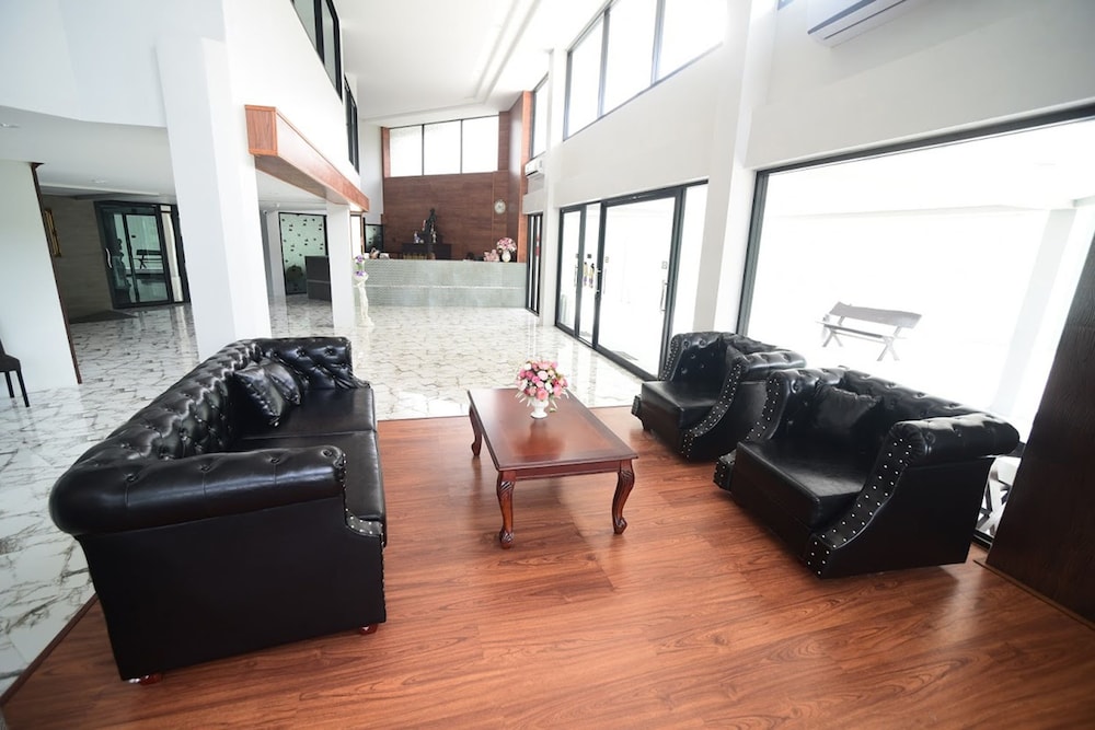 chanthaburi center hotel