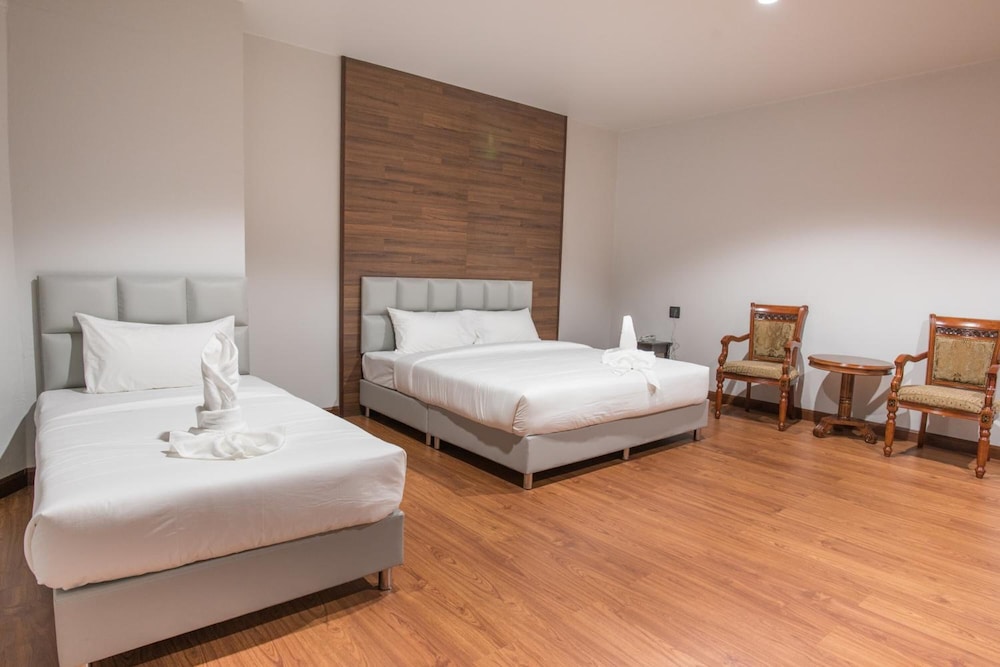 chanthaburi center hotel