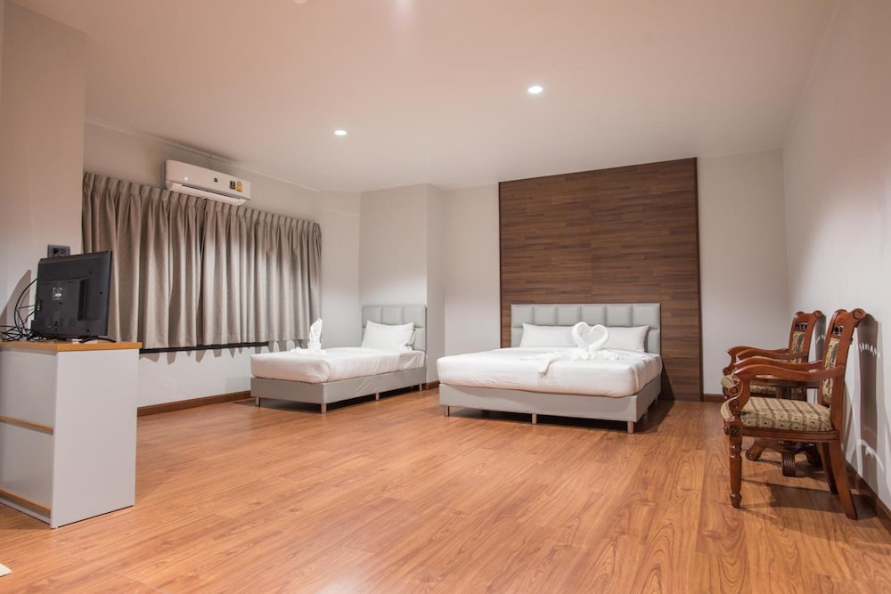 chanthaburi center hotel