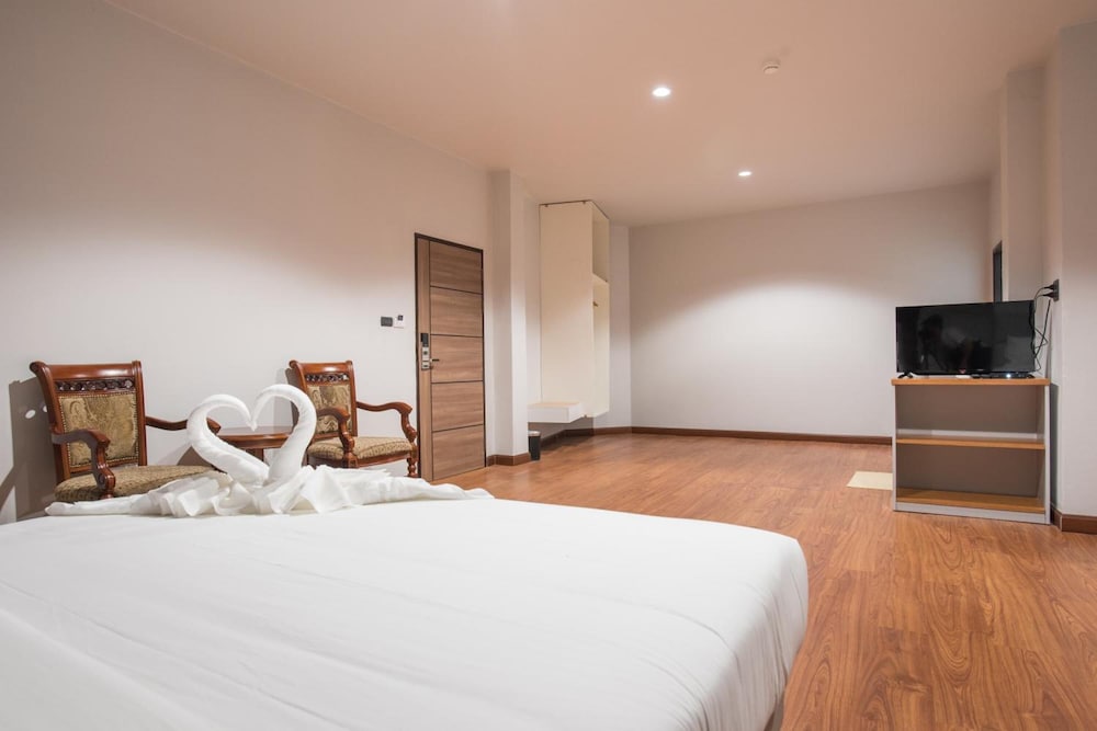 chanthaburi center hotel