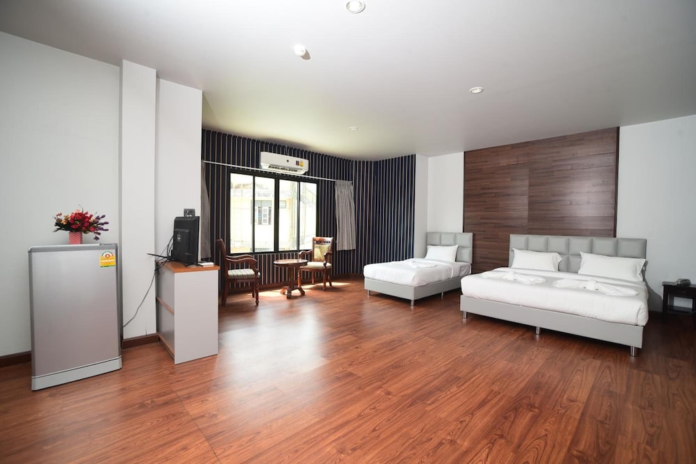 chanthaburi center hotel