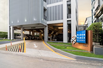 ploen place residence