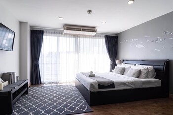 ploen place residence