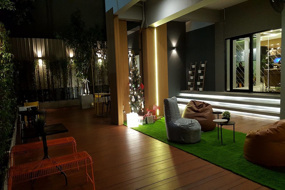 ploen place residence