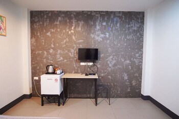 maerim villa and pool