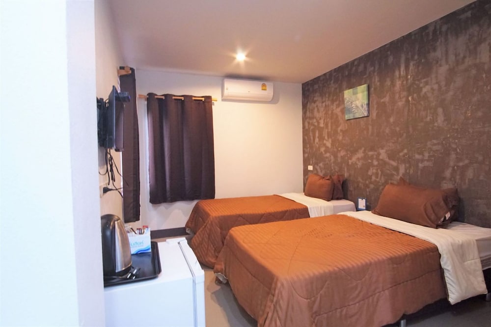 maerim villa and pool