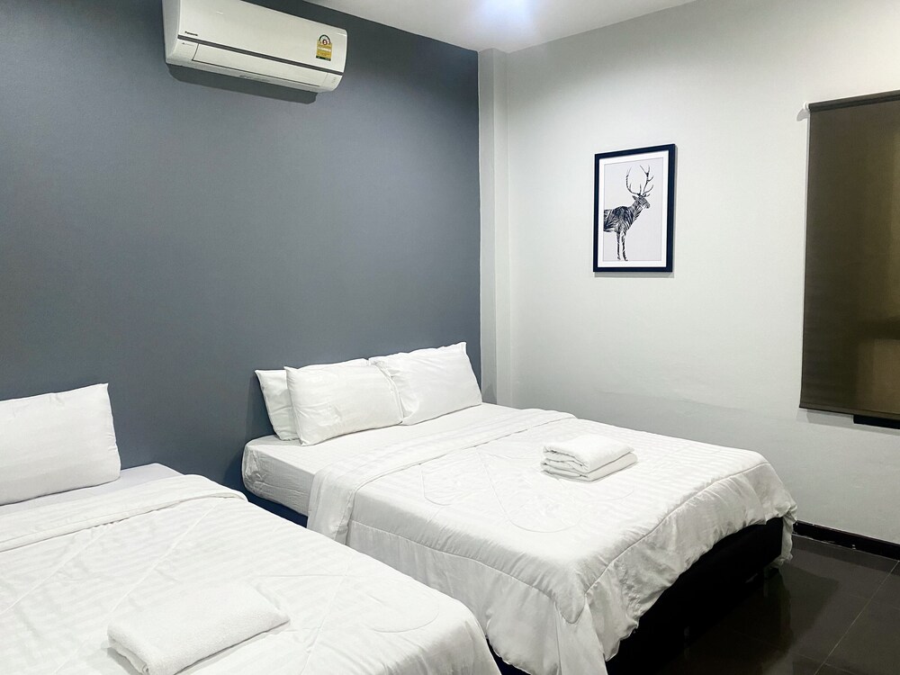 maerim villa and pool