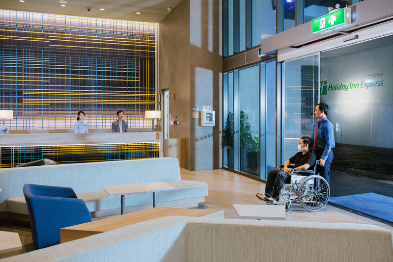 holiday inn express bangkok soi soonvijai by ihg