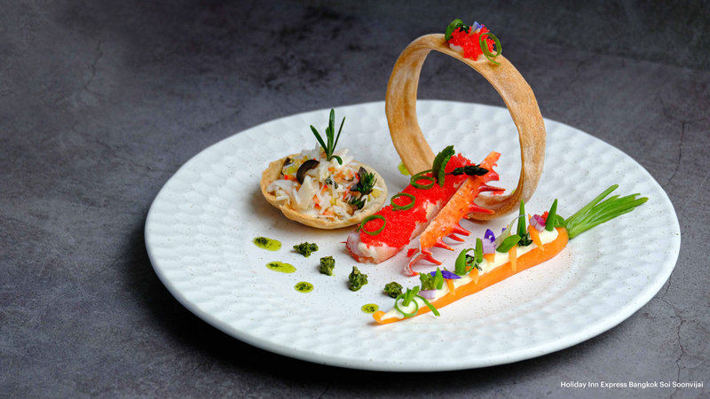 holiday inn express bangkok soi soonvijai by ihg