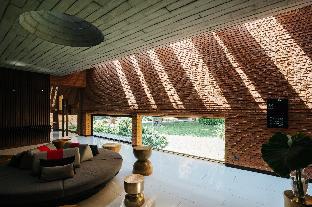 Cross Chiang Mai Riverside,In Chiang Mai (Wat Ket),5 star