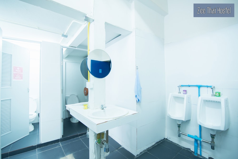 zee thai hostel