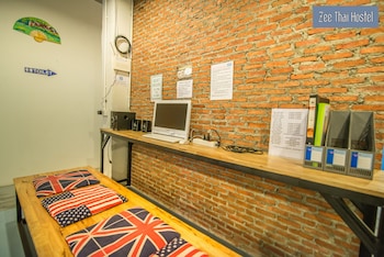 zee thai hostel