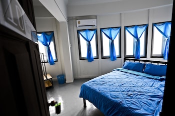 zee thai hostel