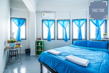 zee thai hostel