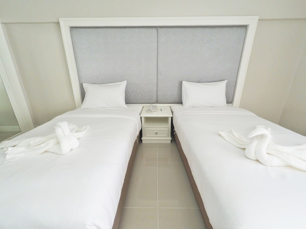 romance hotel sukhumvit 97