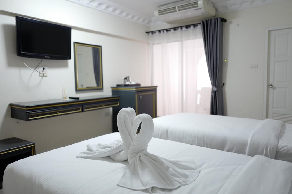romance hotel sukhumvit 97