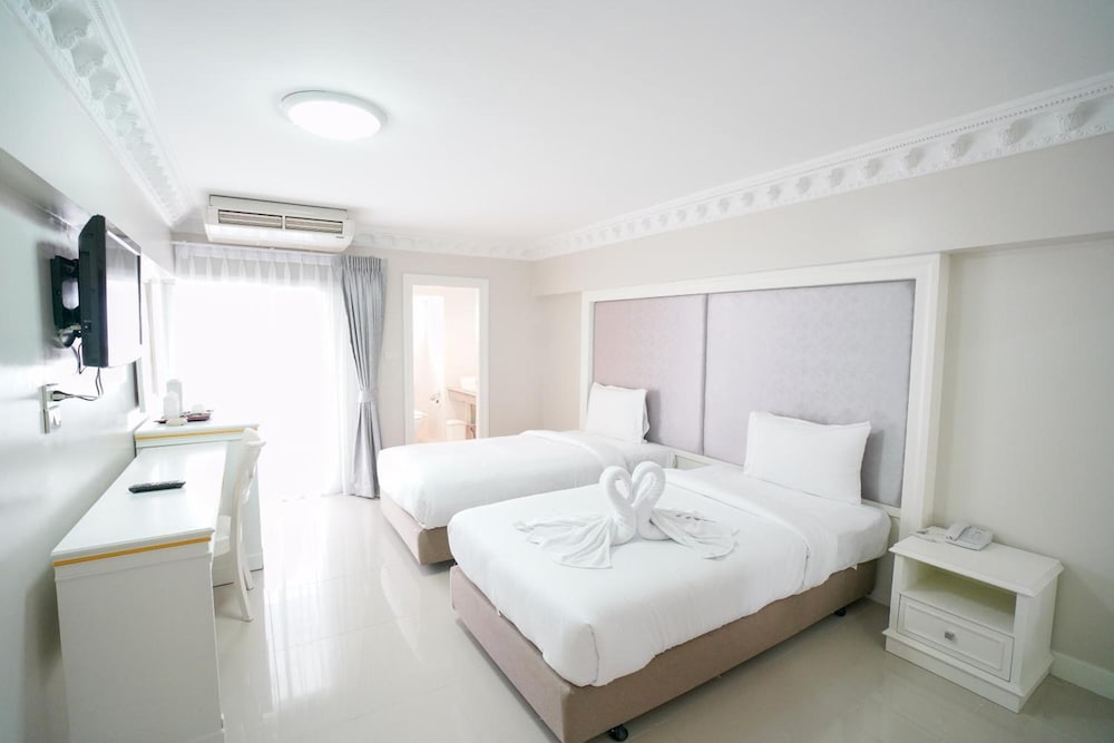 romance hotel sukhumvit 97
