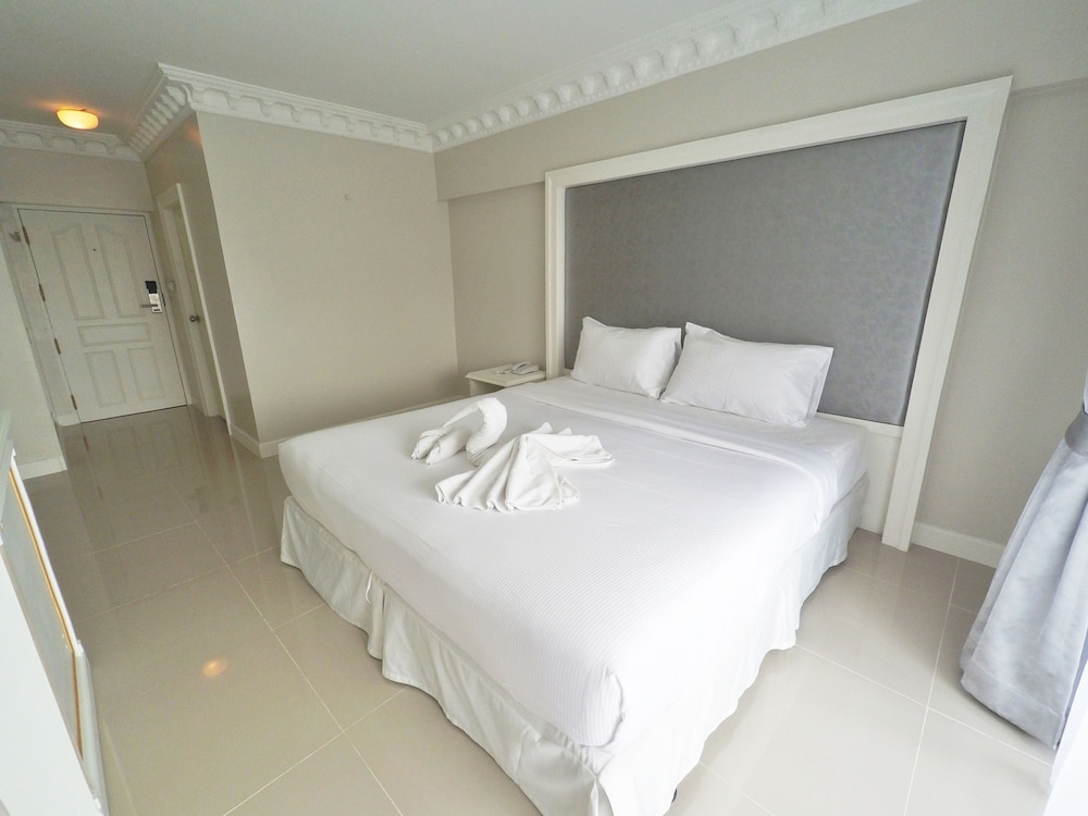 romance hotel sukhumvit 97