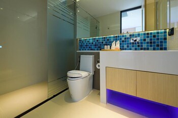 deep blue z10 pattaya