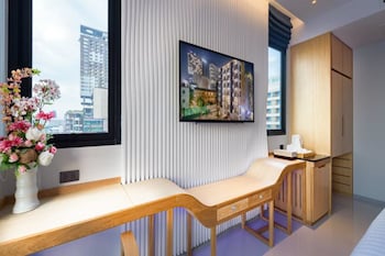 deep blue z10 pattaya