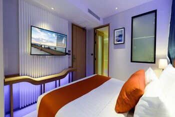 deep blue z10 pattaya