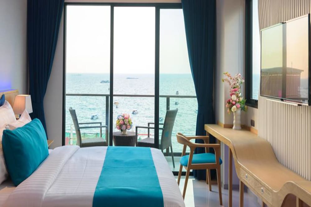 deep blue z10 pattaya