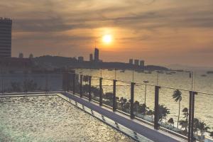 deep blue z10 pattaya