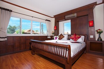 baan thai lanna pattaya