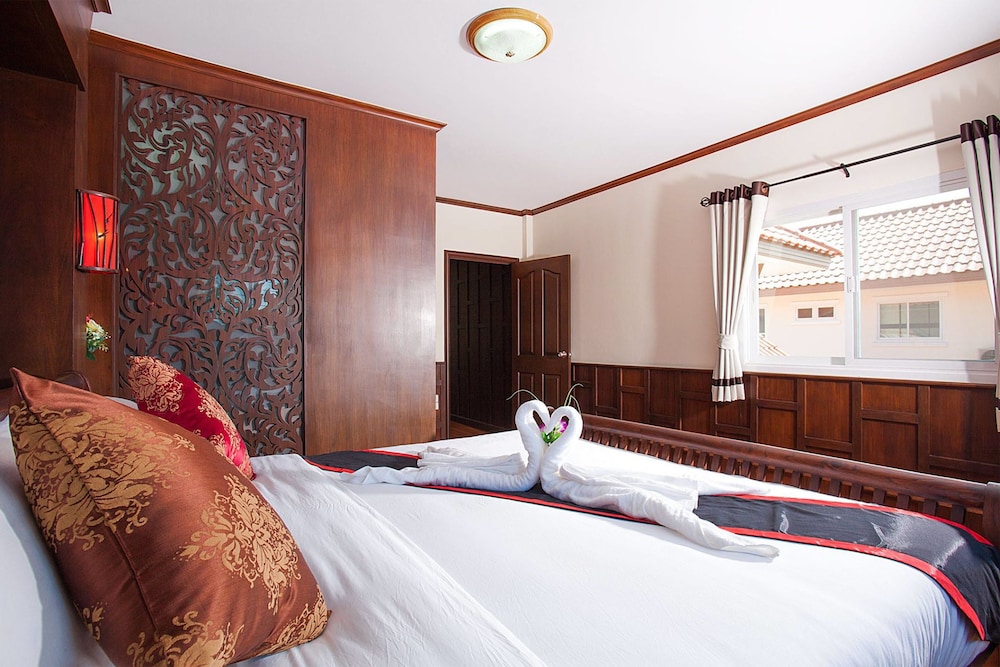 baan thai lanna pattaya