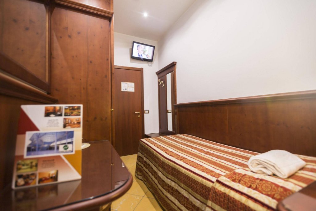 hotel fiorella milano