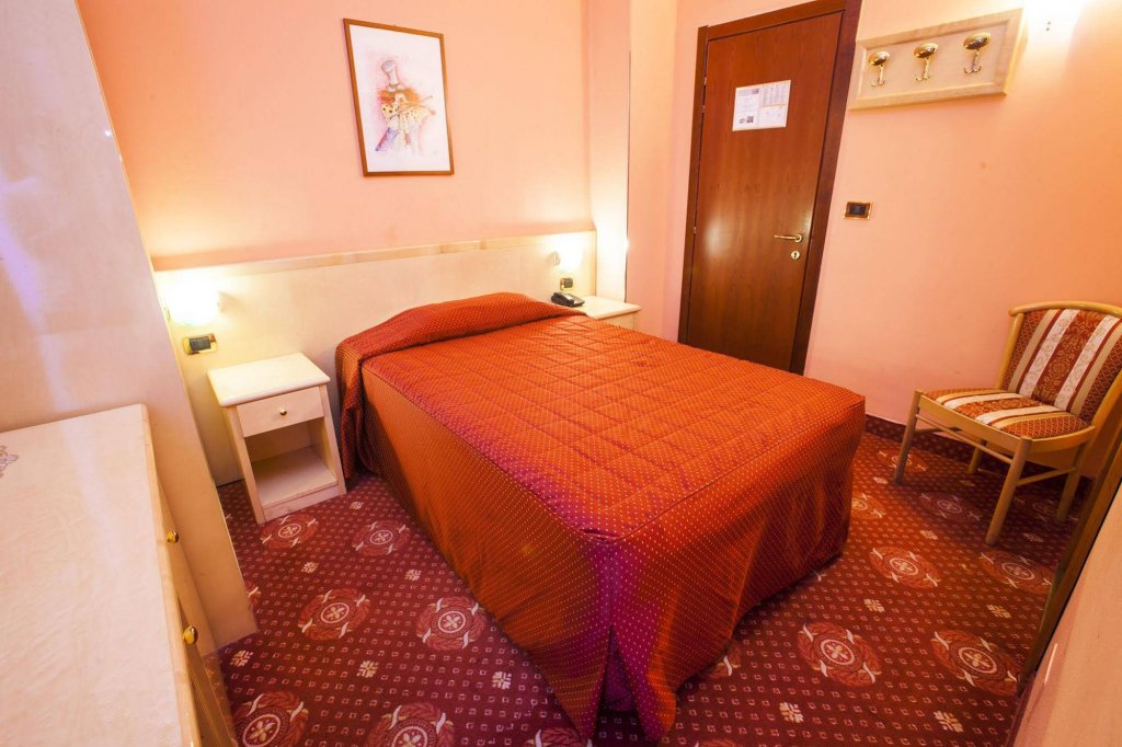 hotel fiorella milano