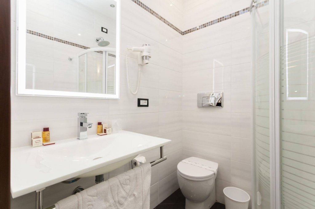 hotel fiorella milano