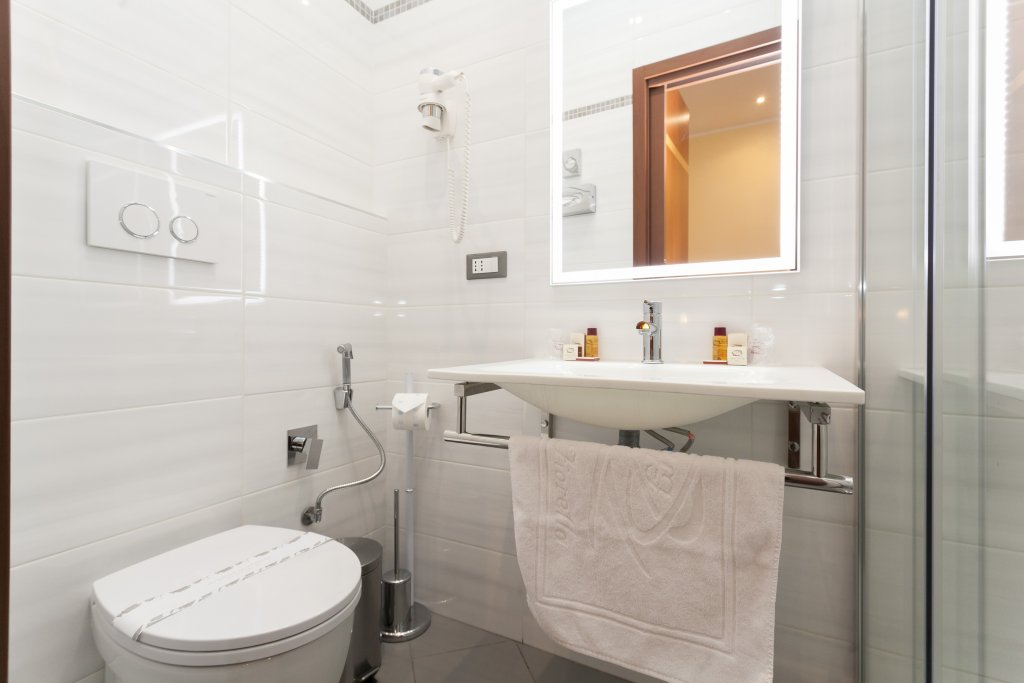 hotel fiorella milano