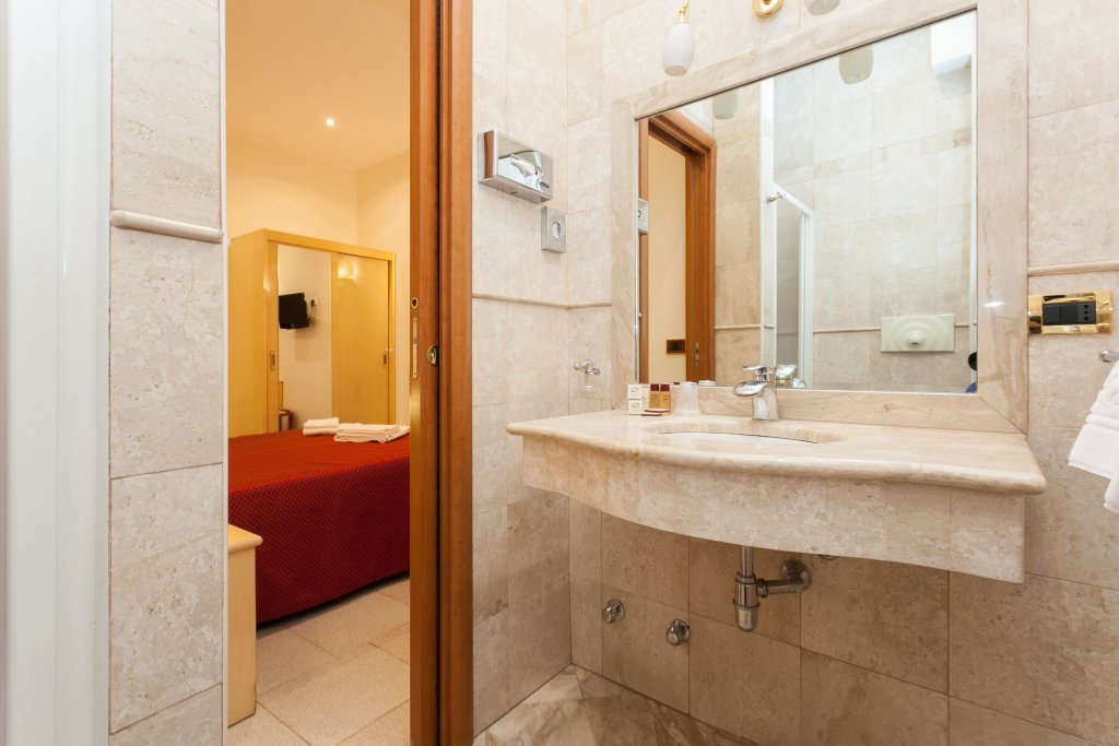 Hotel Fiorella Milano,Fiera Milano City>>Fiera,3 star