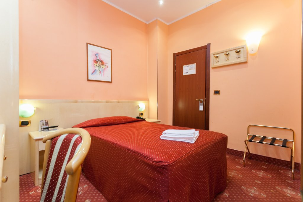 hotel fiorella milano