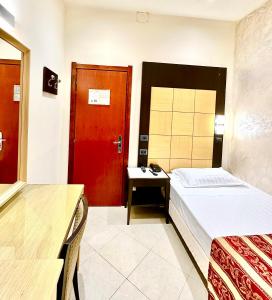 hotel fiorella milano