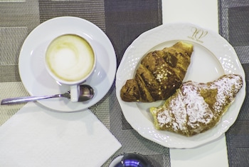 Venini Hotel,Via Giulio E Corrado Venini 72,3 star
