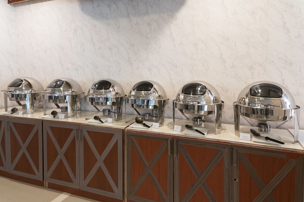 regenta central residency