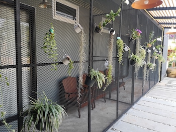 siri guesthouse at suratthani