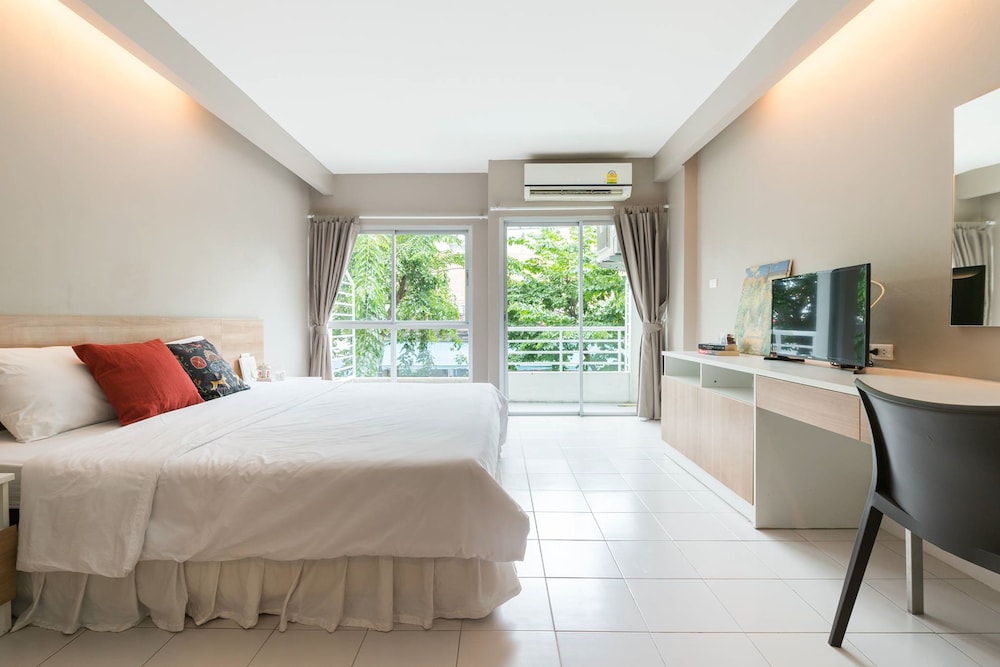 j park at chinnakhet